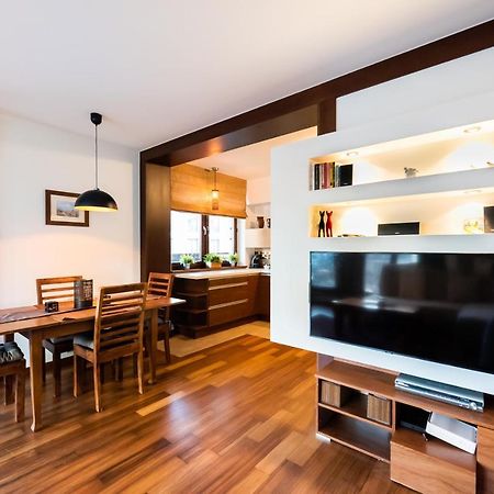 Bemowo Green Wood Apartment Varşova Dış mekan fotoğraf